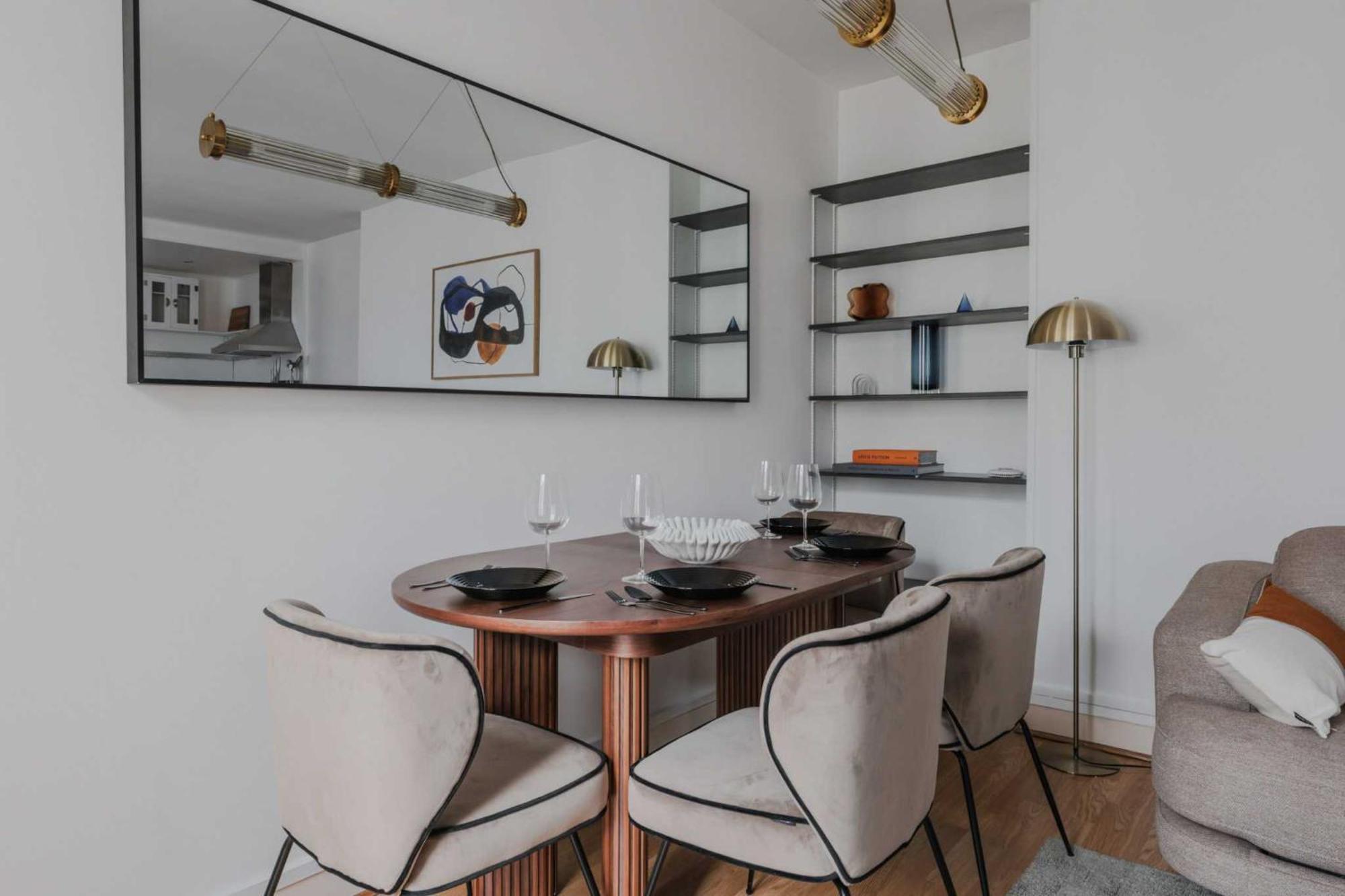 Quiet -1br-4p - *